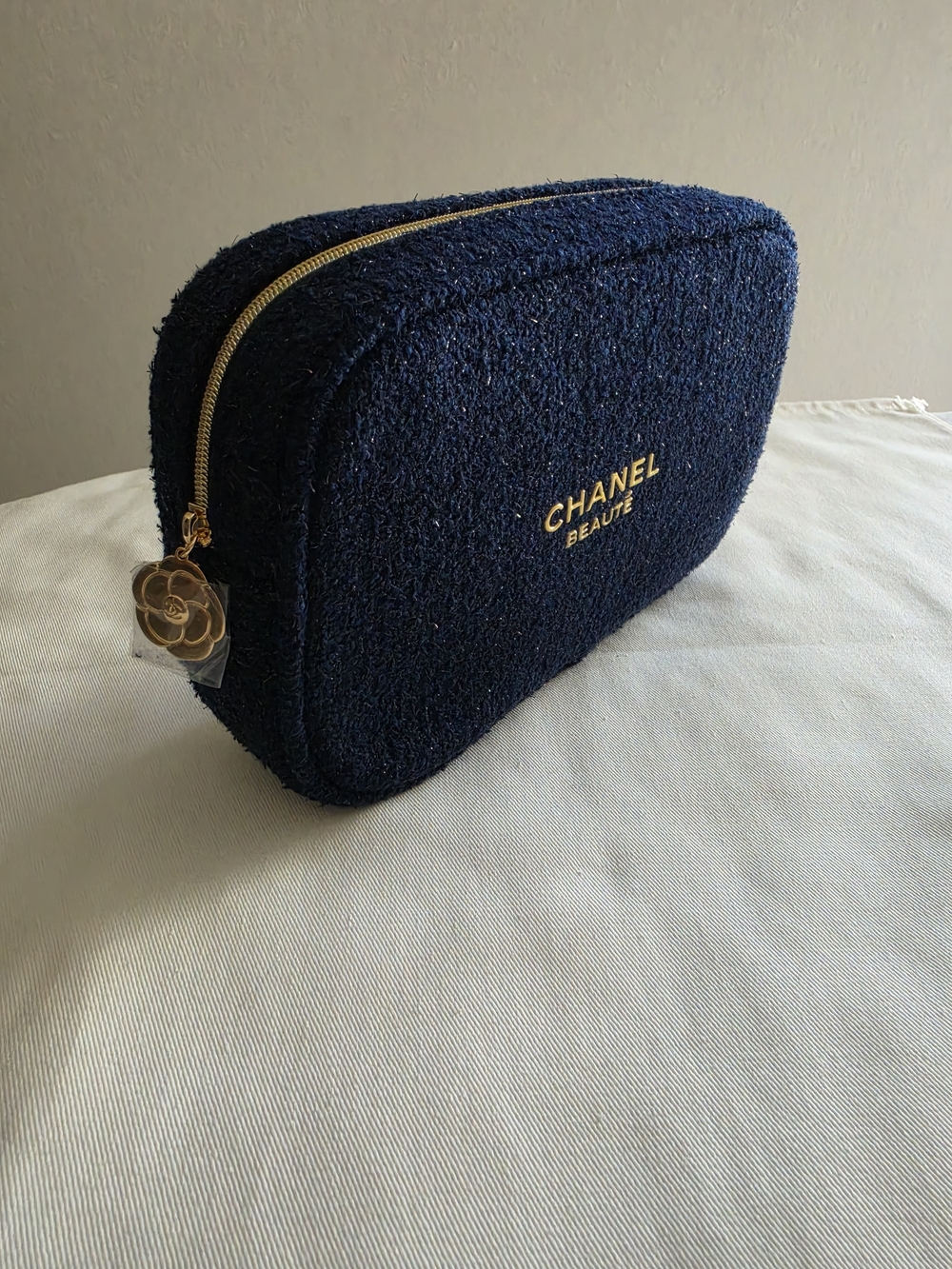 Navy Tweed Cosmetic Case with Gold Hardware / Make Up & Cosmetic